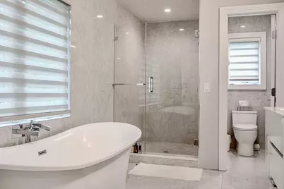 8 Stuyvesant Place, Lawrence, NY 11559 - Photo 17