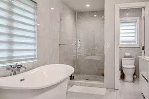 8 Stuyvesant Pl, Lawrence, NY 11559 - Photo 17