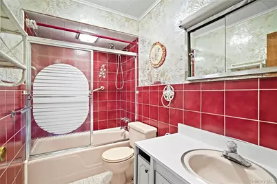 54 Albemarle Place, Yonkers, NY 10701 - Photo 15