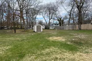 128 Maywood Dr, Mastic Beach, NY 11951 - Photo 5