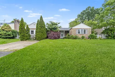 45 W 23rd Street, Deer Park, NY 11729 - Photo 1