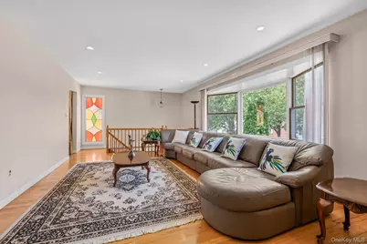 78-30 270th Street, New Hyde Park, NY 11004 - Photo 3