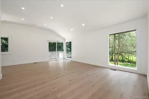 452 E Shore Rd, Great Neck, NY 11024 - Photo 13