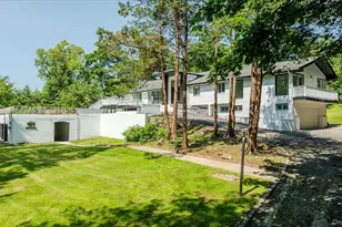 452 E Shore Rd, Great Neck, NY 11024 - Photo 35