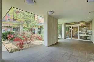 70-31 108th St, Forest Hills, NY 11375 - Photo 15