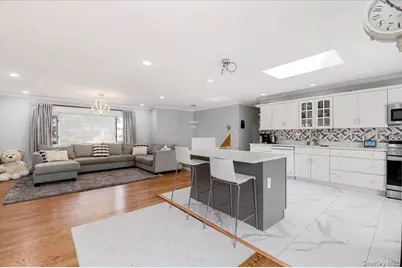 34 Dennis Lane, Bethpage, NY 11714 - Photo 9