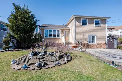 22 Cheshire Road, Inwood, NY 11096 - Photo 1