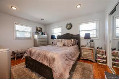 22 Cheshire Road, Inwood, NY 11096 - Photo 13