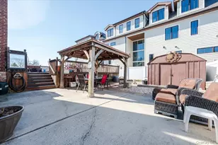 22 Cheshire Rd, Inwood, NY 11096 - Photo 21