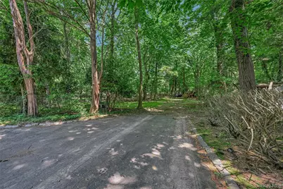 10 Moonedge Road, Northport, NY 11768 - Photo 31