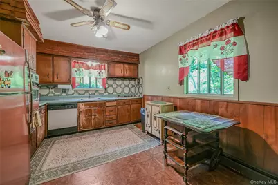 10 Moonedge Road, Northport, NY 11768 - Photo 11