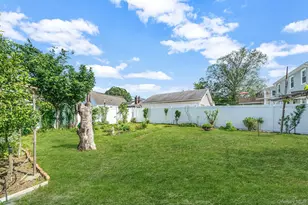 859 Franklin Ave, Valley Stream, NY 11580 - Photo 29