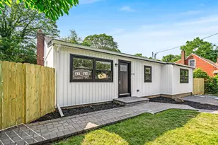 1090 Brookdale Ave, Bay Shore, NY 11706 - Photo 3