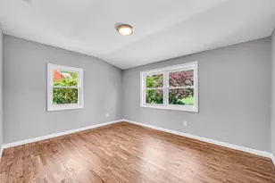 1090 Brookdale Ave, Bay Shore, NY 11706 - Photo 21