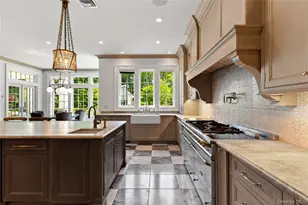 22 Terrace Ct, Old Westbury, NY 11568 - Photo 15