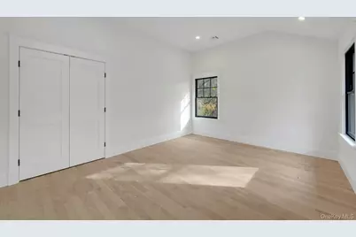 32 Sycamore Road, Scarsdale, NY 10583 - Photo 27