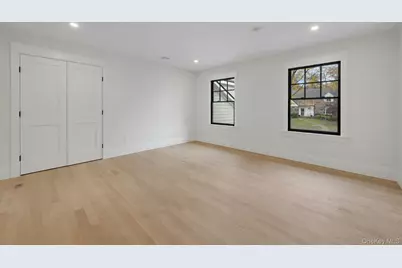 32 Sycamore Road, Scarsdale, NY 10583 - Photo 29