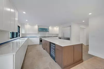 32 Sycamore Road, Scarsdale, NY 10583 - Photo 3