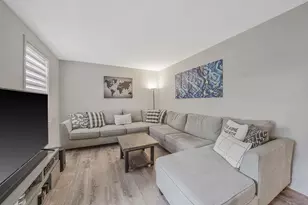 23 Edwards St, Roslyn Heights, NY 11577 - Photo 11