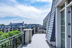 1000 Royal Ct, North Hills, NY 11040 - Photo 13