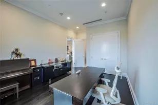 1000 Royal Ct, North Hills, NY 11040 - Photo 17