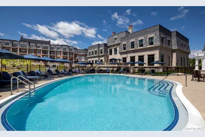 1000 Royal Court #1306, North Hills, NY 11040 - Photo 33