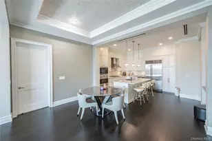 1000 Royal Ct, North Hills, NY 11040 - Photo 5