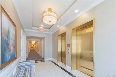 1000 Royal Court #1306, North Hills, NY 11040 - Photo 27