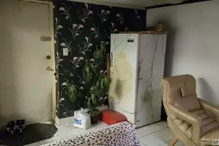 492 Pershing Blvd, Rockville Centre, NY 11570 - Photo 9