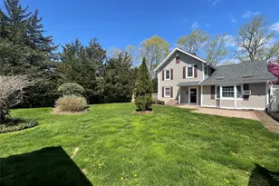 496 N Country Rd, Saint James, NY 11780 - Photo 17