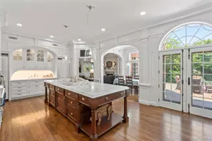 7 Fox Meadow Ln, Lloyd Harbor, NY 11743 - Photo 11