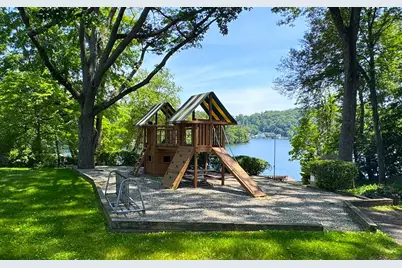 39 Woodland Road, Mahopac, NY 10541 - Photo 19