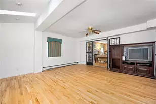 24 Lawrence Ave, Rockville Centre, NY 11570 - Photo 17