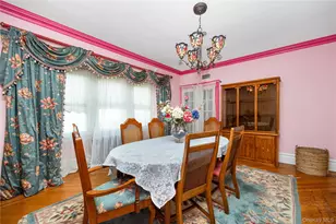 24 Lawrence Ave, Rockville Centre, NY 11570 - Photo 19