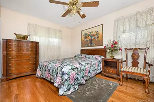 24 Lawrence Ave, Rockville Centre, NY 11570 - Photo 25