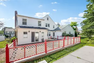 24 Lawrence Ave, Rockville Centre, NY 11570 - Photo 5