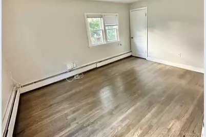 4 Riverview Avenue #2, New Windsor, NY 12553 - Photo 3