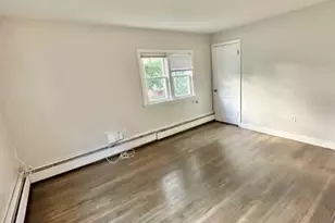 4 Riverview Ave, New Windsor, NY 12553 - Photo 3