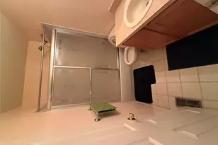 179 Surf Dr, Bronx, NY 10473 - Photo 9