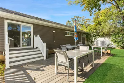 437 Cedar Lane, East Meadow, NY 11554 - Photo 25