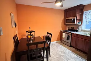 36 Monroe Pl, Hempstead, NY 11550 - Photo 3