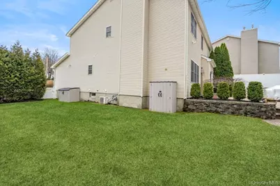 1 Fairway Drive, Old Bethpage, NY 11804 - Photo 27