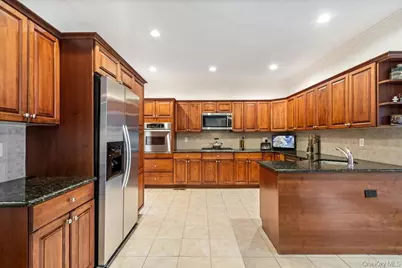 1 Fairway Drive, Old Bethpage, NY 11804 - Photo 11