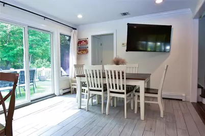 5 Dartmouth Road, Shoreham, NY 11786 - Photo 9