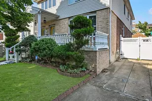 45-39 192nd St, Flushing, NY 11358 - Photo 3