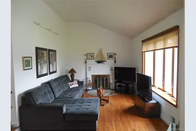 24 E Point Lane, Hampton Bays, NY 11946 - Photo 3