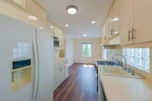 162-29 95th St, Howard Beach, NY 11414 - Photo 11