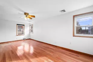 31 Broadmoor Ln, Westbury, NY 11590 - Photo 17