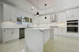 319 Blacksmith Road W, Levittown, NY 11756 - Photo 11