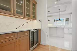 319 Blacksmith Road W, Levittown, NY 11756 - Photo 17